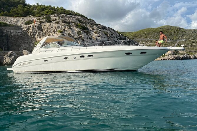 Shared Yacht Tour with Drinks Lunch and Snorkeling - Quick snapshot: why this yacht day feels easy