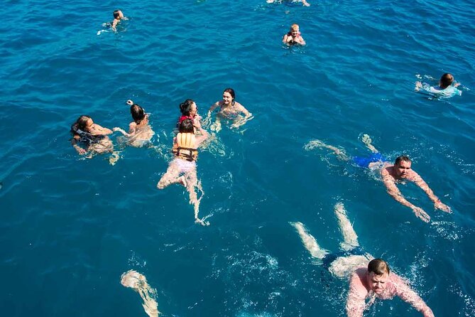 Side-Alanya: Pirate Yacht Tour (Legend Big Kral) with Lunch-Drink - Foam party and kids animation: when the day turns into a kids event