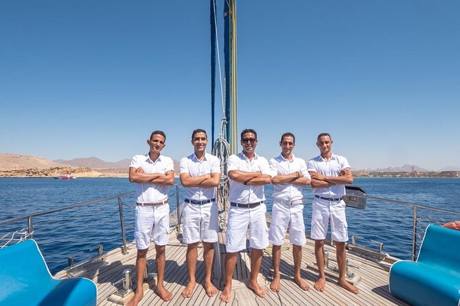 Snorkeling trip to Ras Mohamed & The White Island aboard Luxury Yacht - Getting picked up: the “ready by 8:00” reality