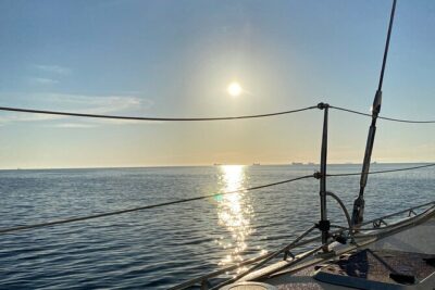 Sopot: Yacht Cruise Around the Bay with Welcome Drink - Prosecco or mulled wine: the timing that turns a “trip” into a mood