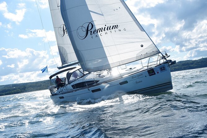 Sopot Yacht Cruise Around the Bay with Welcome Drink - Price and Logistics: What $26.99 Really Buys You