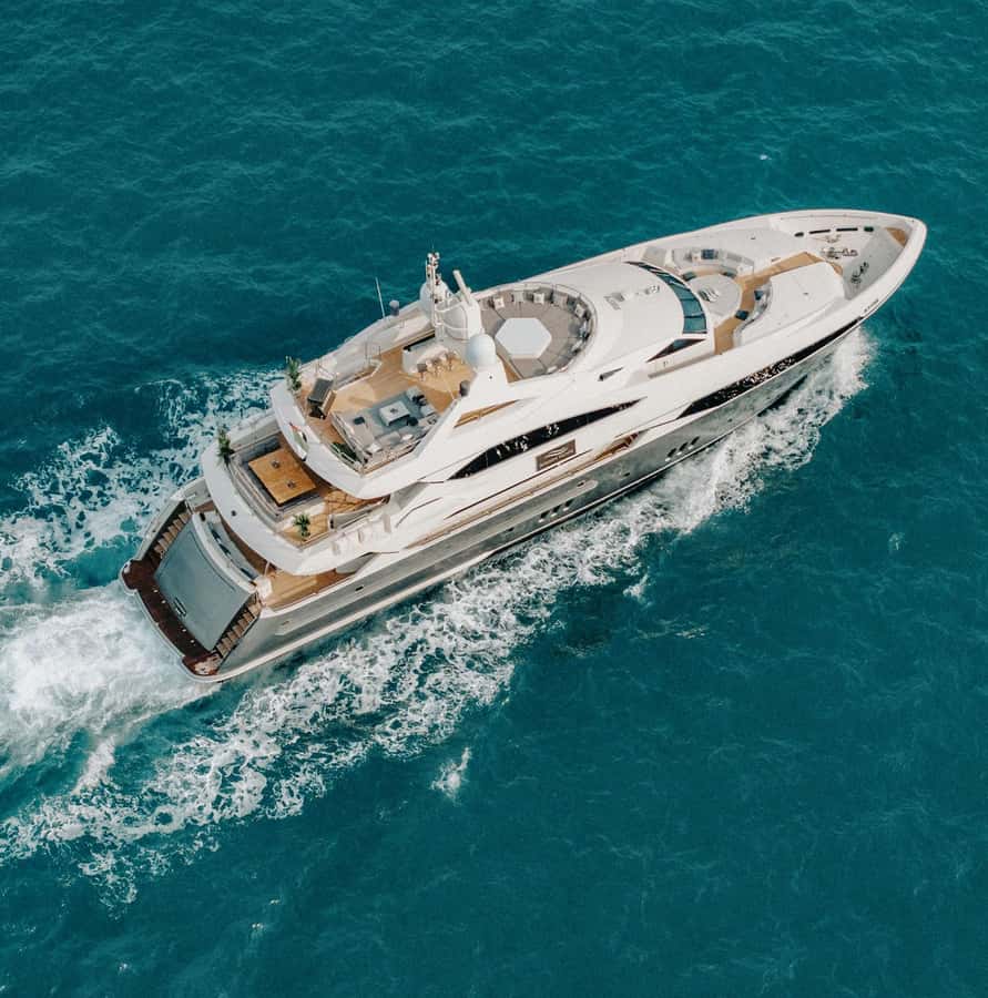 Sunseeker Superyacht: VIP Dinner, Premium Drinks& Live Music - The Omakase Sushi Menu and Zen-Med Bites: What You’ll Eat