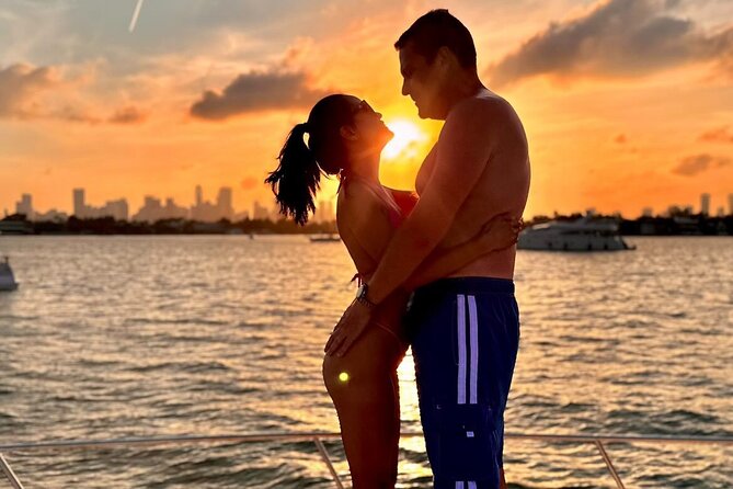 Sunset and Night Cruise of the Miami Bay Skyline on a Yacht - Ticket, Boat, and Group Size for a 3-Hour Escape
