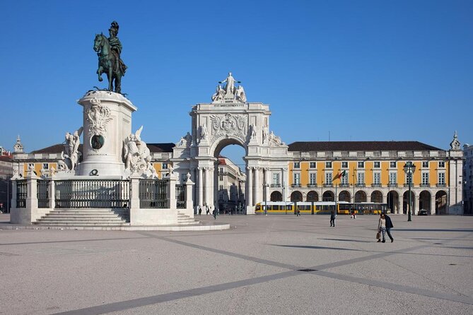 Sunset Cruise Lisbon | VIP Yacht Lisbon Party - Key things to know before you go