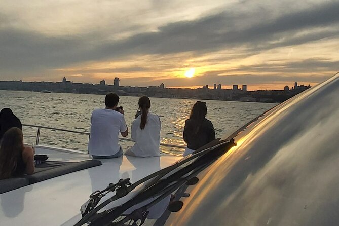 Sunset Cruise on Luxury Yacht with Transfers - H2: Crossing viewpoints: Fatih Sultan Mehmet Bridge to Anadolu Fortress