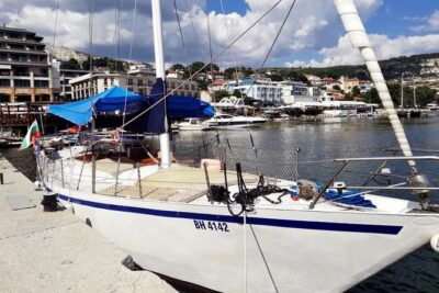 Superb Black Sea Yacht Picnic with Food & Drinks - Stop 1: Balchik from the Sea, With Time to Really Look