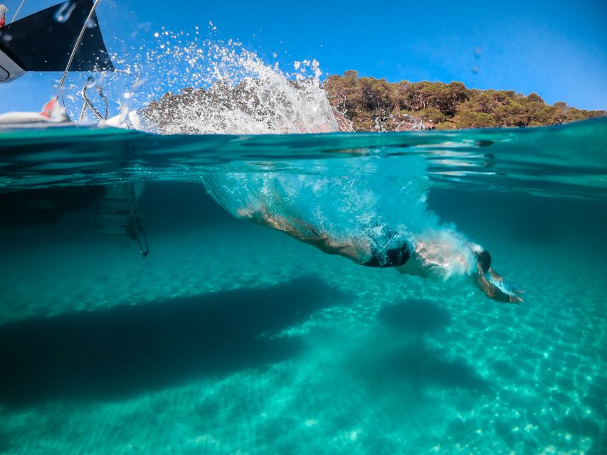 The Fastest All Inclusive Private Motor Yacht in Santorini - Key things I’d circle before you book