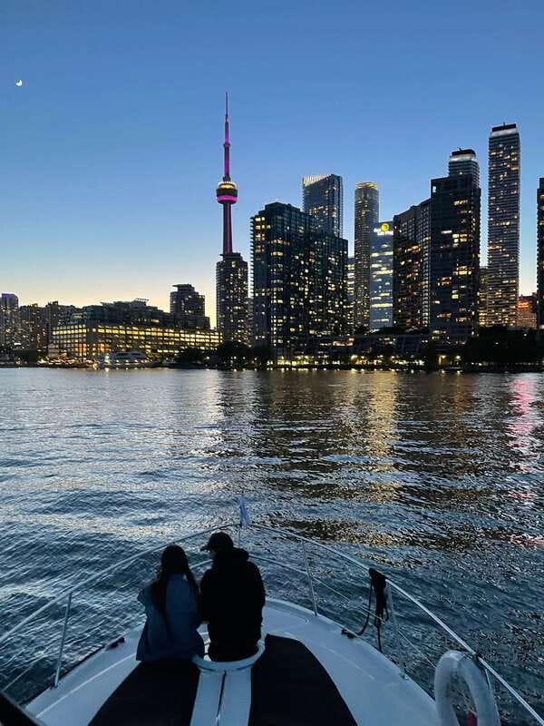 Toronto: Private Luxury Yacht Sightseeing Cruise & Prosecco - Key things to know before you go