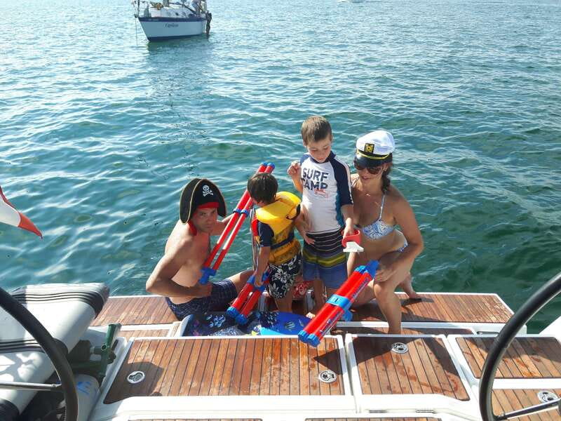 Toronto: Sailing Yacht Cruise of Toronto Harbor and Islands - Small-group sailing and the value of real crew attention