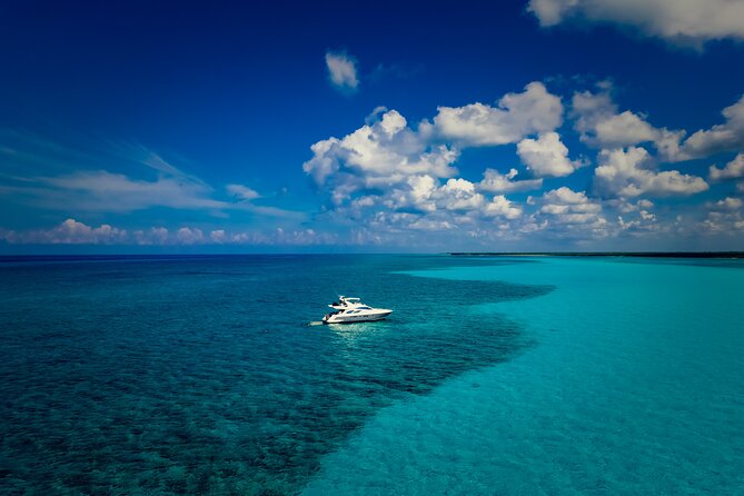 Tulum All Inclusive 4h – Luxury 58' Azimut Yacht - Quick hits on this 58 Azimut yacht day