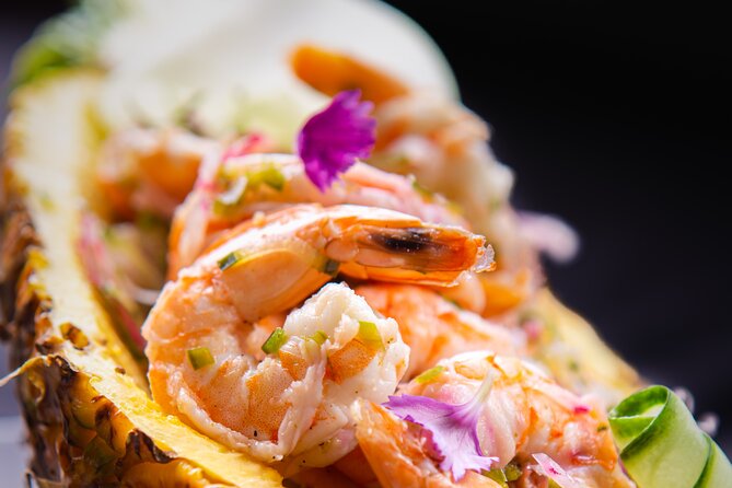 Tulum All Inclusive 4h – Luxury 58' Azimut Yacht - Lunch and premium open bar: chef Brenda and bartender Alexis are doing real work