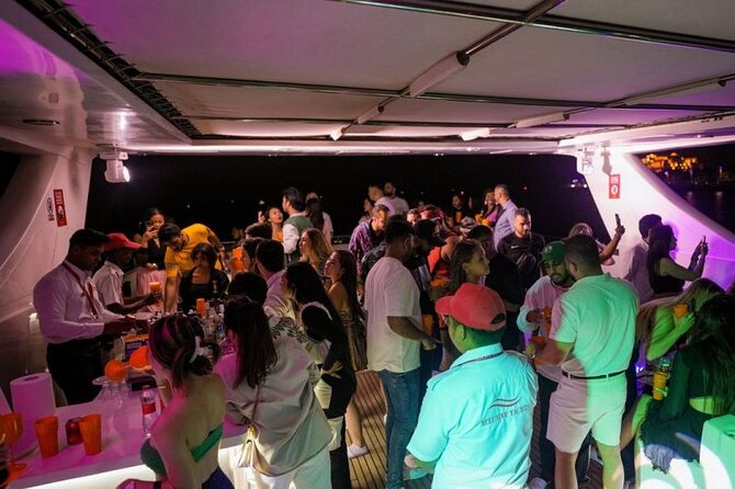 Ultimate Dubai Marina Yacht Party with BBQ, Drinks & DJ - What the small group (up to 30) changes for your night