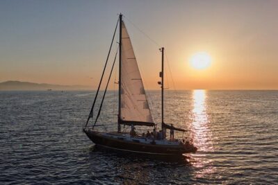 Unique 2 masts Classic Sailing Yacht in Barcelona - Skipper notes and landmark views from the water