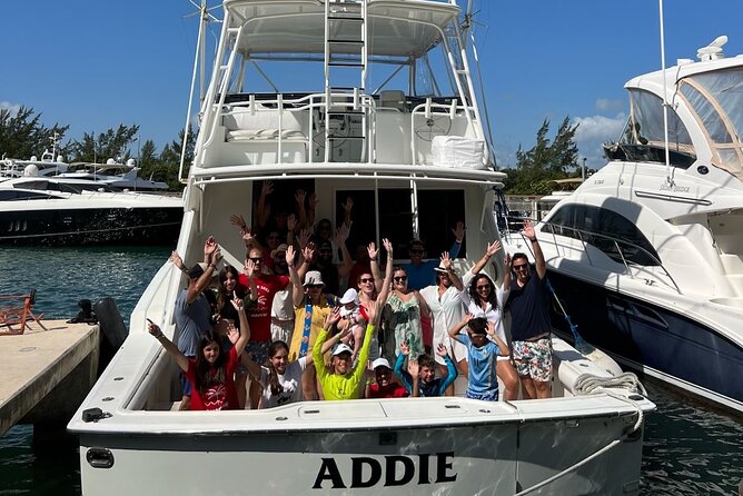 VIP YACHT up to 28 passengers - Isla mujeres snorkel - On board comfort: Bluetooth music, open bar, and the extras that make it fun