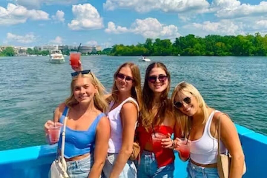 Washington, DC: Potomac River Yacht Cruise with Open Bar - Price and Value: Is $74 Worth It?