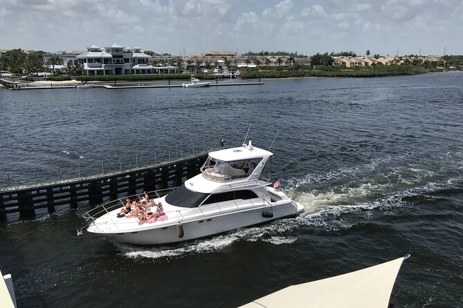 Yacht Charter in Palm Beach with Crew - Palm Beach Yacht Charter: The Intracoastal View You Can Only Get on the Water