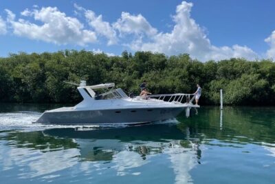 Yacht experience in Cancun: cruise, swim and sunset views - What the cruise feels like: lagoon channels, birds, and hotel views
