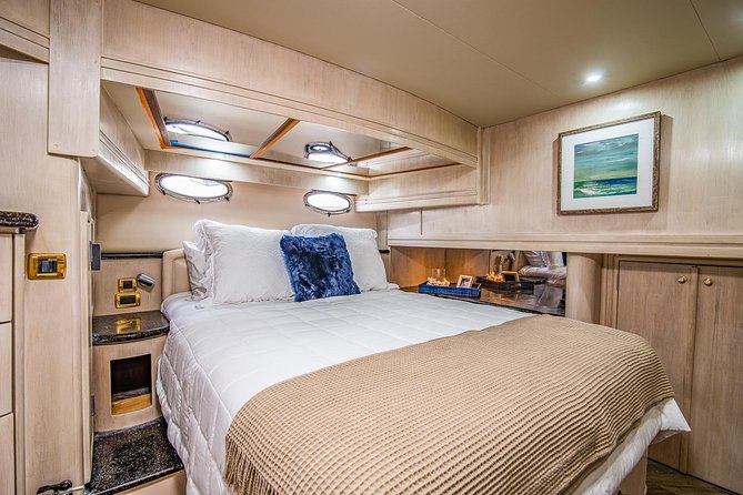 Yacht rental charter in Marina del Rey - 60' CARVER - Music, dolphins, and the Santa Monica Pier view: the highlights that make it memorable