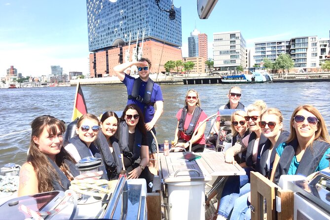 Yacht Sailing After Work Tour of Hamburg Harbor - When to book: timing for the best Hamburg harbor feel