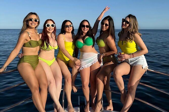 Your Own Private Yacht in Cabo – Snorkeling, Crew & Coastal Views - A 40-Foot Private Yacht for Up to 8: Why It Feels Worth It
